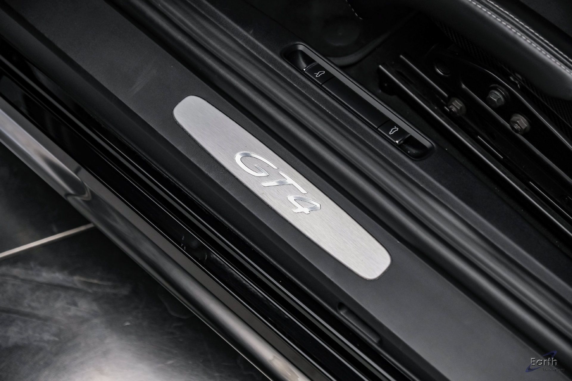 Used 2016 Porsche Cayman GT4 RWD image 48