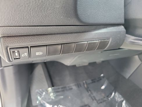 Used 2025 Toyota Corolla LE FWD image 24