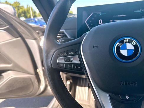 Used 2024 BMW i4 eDrive40 w/ Premium Package RWD image 13