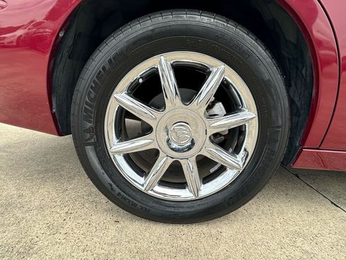 Used 2005 Buick LaCrosse CXS w/ Chrome Appearance Package FWD image 11