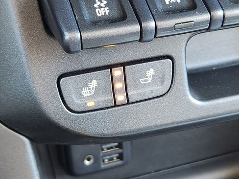 Used 2019 Chevrolet Colorado ZR2 image 28