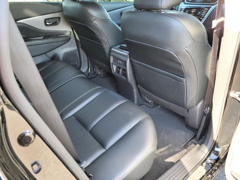 Used 2024 Nissan Murano SV w/ SV Midnight Edition Package image 19