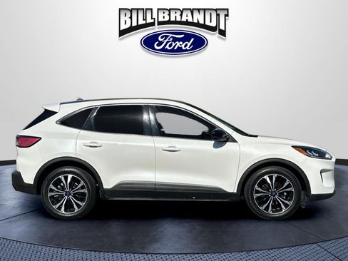 Used 2021 Ford Escape SE w/ SE Sport Appearance Package FWD image 2