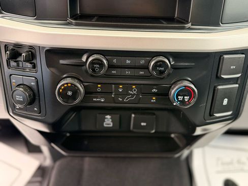 Used 2024 Ford F250 XL w/ STX Appearance Package AWD/4WD image 26