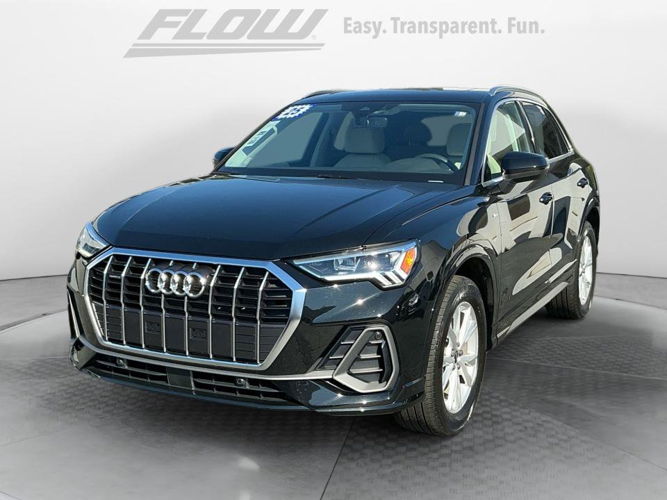 Used 2025 Audi Q3 2.0T Premium w/ Convenience Package AWD/4WD image 4