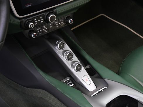 Used 2019 Ferrari Portofino RWD image 36