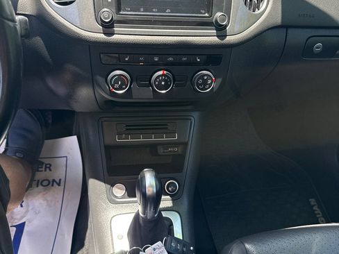 Used 2017 Volkswagen Tiguan Wolfsburg Edition FWD image 16