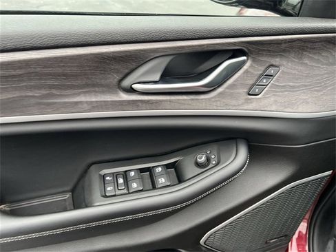 Used 2021 Jeep Grand Cherokee L Limited image 15