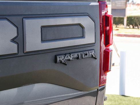 Used 2019 Ford F150 Raptor w/ Equipment Group 802A Luxury AWD/4WD image 14