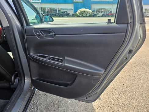 Used 2007 Chevrolet Impala LT FWD image 14