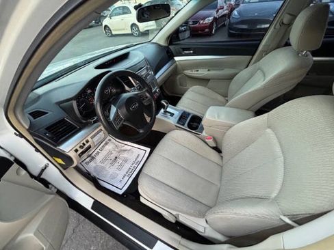 Used 2012 Subaru Outback 2.5i w/ Alloy Wheel Pkg AWD/4WD image 11