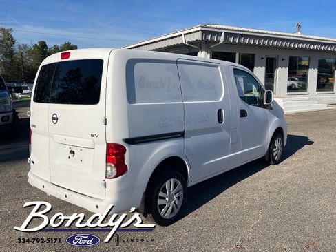 Used 2015 Nissan NV200 SV w/ Back Door Glass Package image 19
