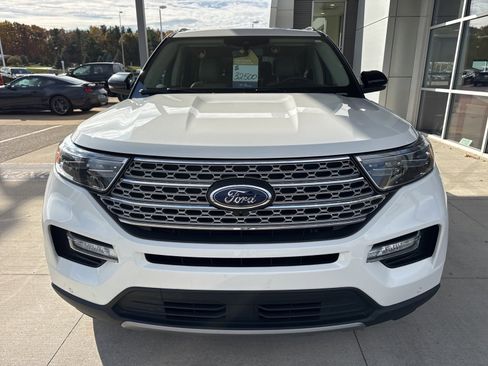 Certified 2022 Ford Explorer Limited w/ Limited Technology Package image 11