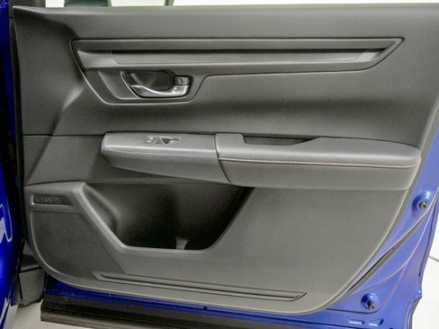 Certified 2025 Honda CR-V Sport-L image 30