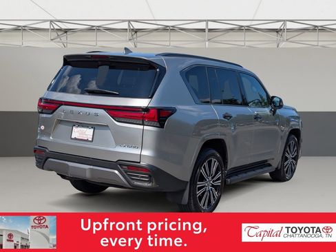 Used 2024 Lexus LX 600 4WD w/ Appearance Package image 7