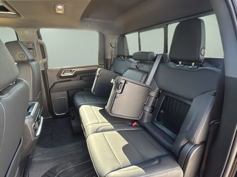 Used 2026 Chevrolet Silverado 2500 LTZ w/ LTZ Plus Package AWD/4WD image 31