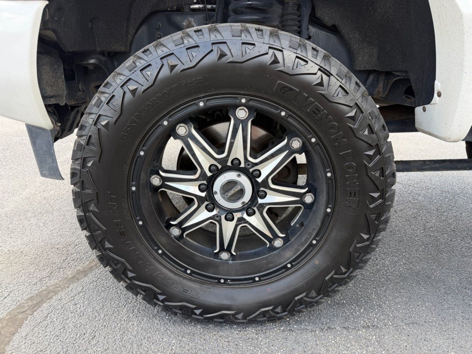 Used 2019 Ford F350 Platinum w/ Platinum Ultimate Package AWD/4WD image 41