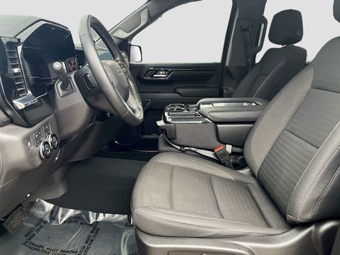 Used 2024 Chevrolet Silverado 1500 LT Trail Boss w/ Protection Package image 19