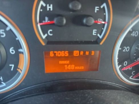 Used 2014 Nissan Titan SV w/ SV Value Truck Package image 14