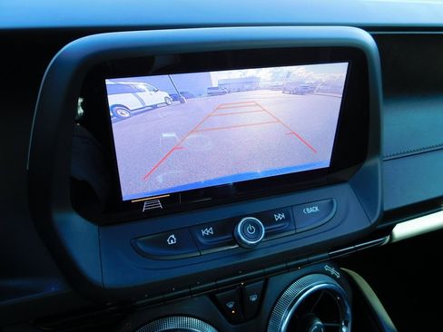 Used 2019 Chevrolet Camaro LT w/ Technology Package image 34