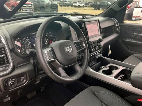 New 2026 RAM 1500 Express AWD/4WD image 9