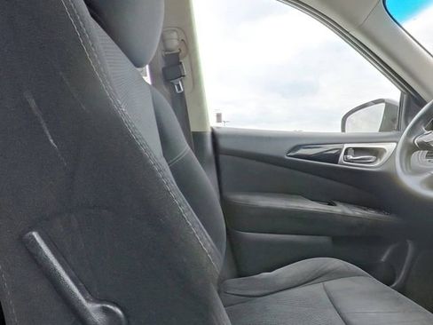 Used 2014 Nissan Pathfinder S AWD/4WD image 27