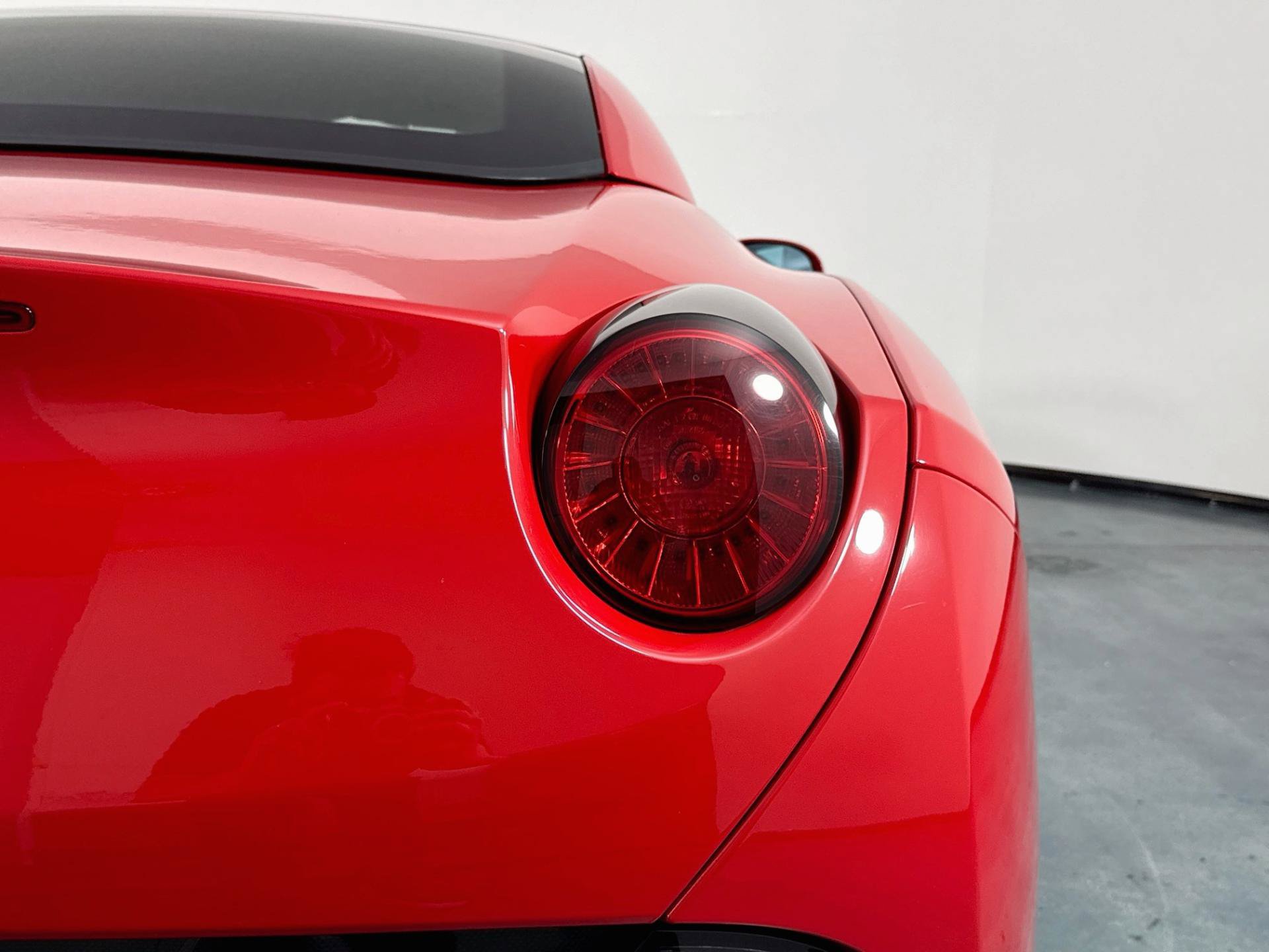 Used 2010 Ferrari California RWD image 56