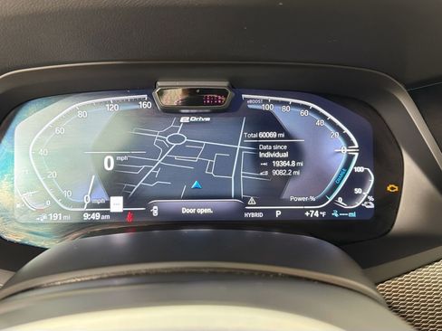 Used 2022 BMW X5 xDrive45e w/ M Sport Package image 11