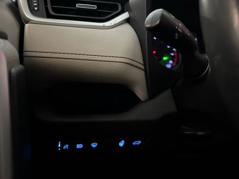 Used 2019 Toyota RAV4 XLE Premium w/ Cold Weather Package AWD/4WD image 16