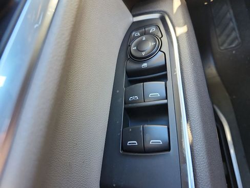 New 2026 GMC Sierra 1500 SLE image 17