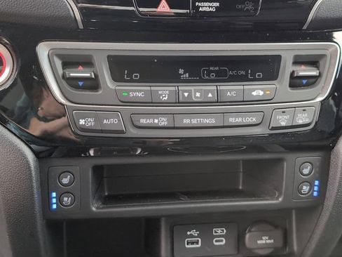 Used 2025 Honda Passport Black Edition image 19