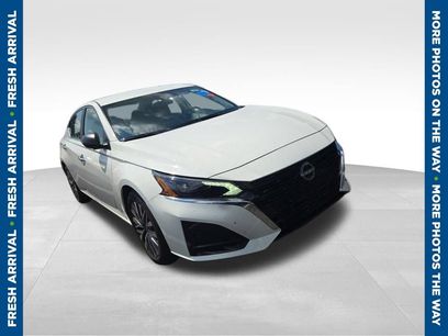 Used 2025 Nissan Altima 2.5 SV