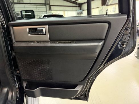 Used 2017 Ford Expedition Limited w/ Equipment Group 301A AWD/4WD image 15