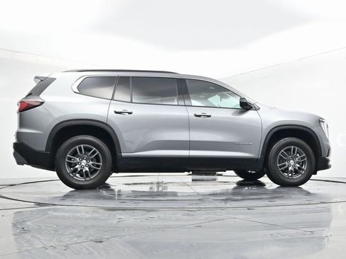 Used 2025 GMC Acadia Elevation image 29