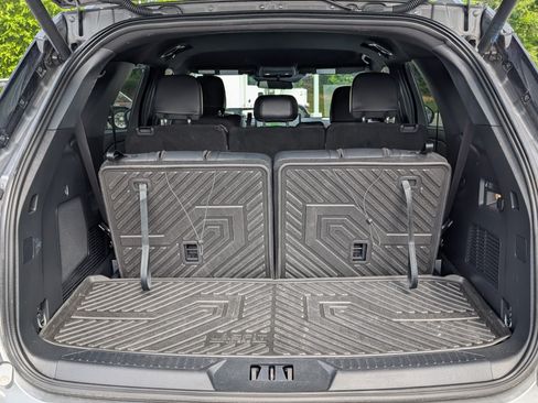 Used 2025 Ford Explorer ST-Line w/ ST-Line Street Pack AWD/4WD image 25