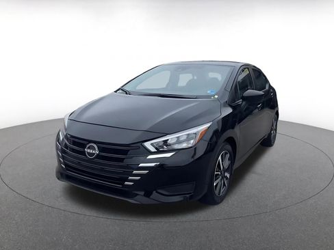 Used 2025 Nissan Versa SV FWD image 7