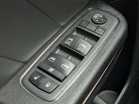 Used 2022 Dodge Charger SRT Hellcat RWD image 32