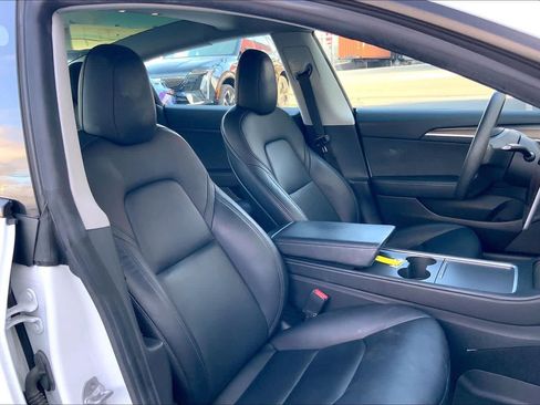 Used 2021 Tesla Model 3 Standard Range Plus RWD image 13