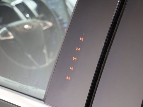 Used 2022 Ford Edge SEL w/ Convenience Package AWD/4WD image 17