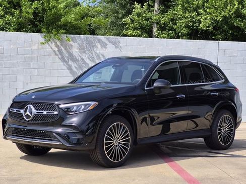 New 2026 Mercedes-Benz GLC 300 image 3