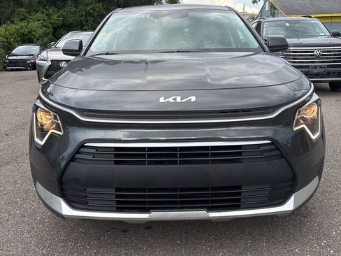 Used 2025 Kia Niro LX FWD image 8