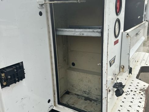 Used 2013 Chevrolet Silverado 2500 W/T image 12