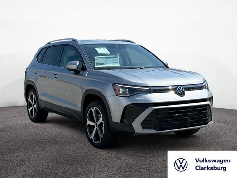 New 2025 Volkswagen Taos SEL image 7