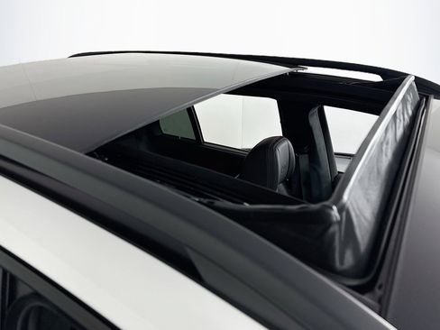 New 2026 Mercedes-Benz GLE 63 AMG S image 21