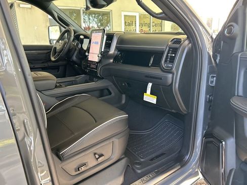 New 2026 RAM 2500 Limited image 27