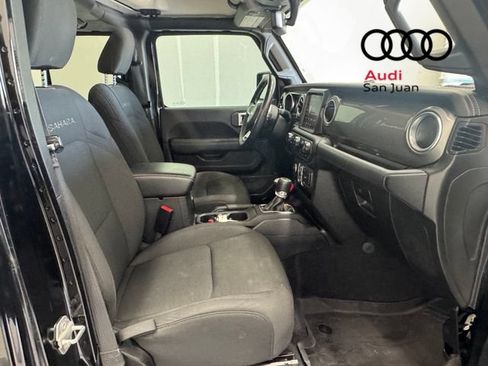 Used 2019 Jeep Wrangler Unlimited Sahara AWD/4WD image 25