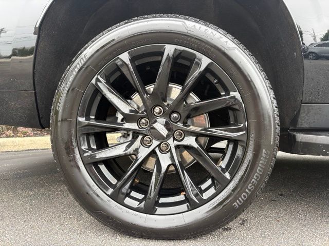 Certified 2024 Cadillac Escalade ESV Sport w/ LPO, ONYX Package AWD/4WD image 16