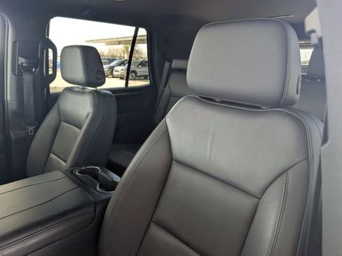 Used 2025 Chevrolet Tahoe LT RWD image 10