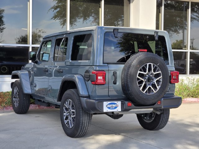 Certified 2026 Jeep Wrangler Unlimited Sahara AWD/4WD image 5