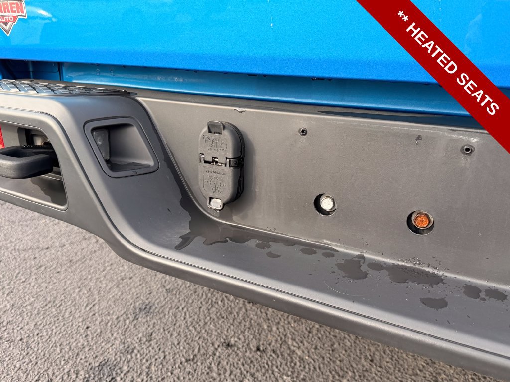 Used 2022 Jeep Gladiator Sport AWD/4WD image 9